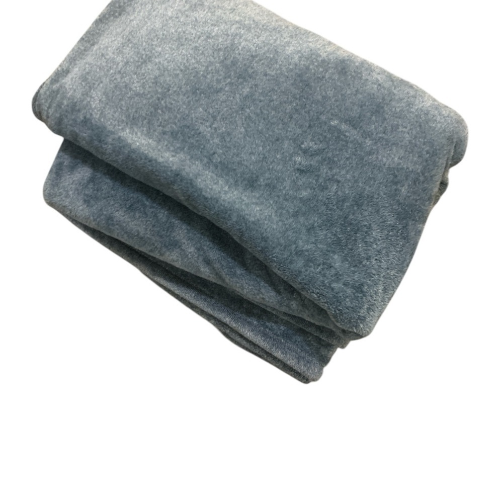 Blue Blanket throw polyester velvet feel soft cozy winter warm!